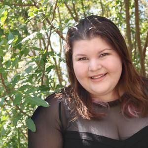 Meet your Posher, Leah